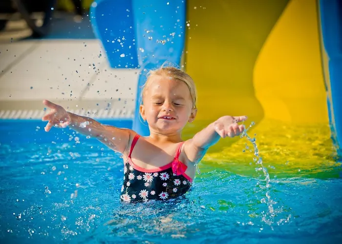 Aqua Beach#pool#sauna#jacuzzi No Limit شقة